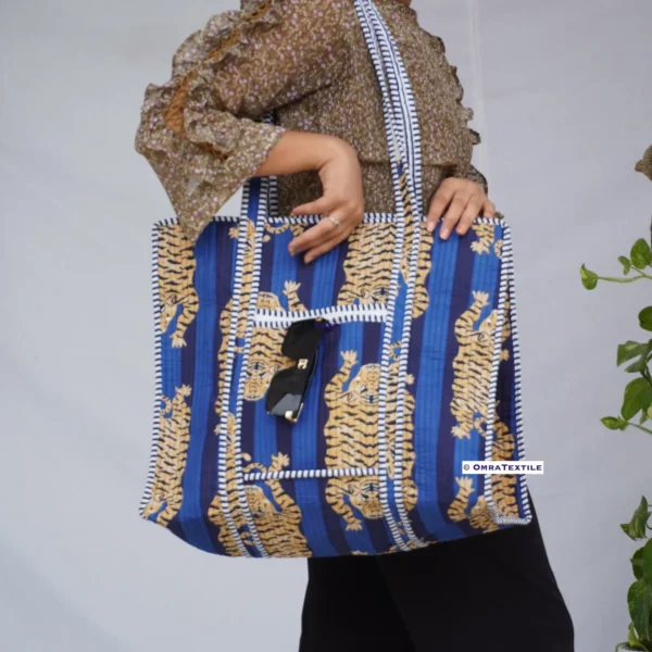 Handcrafted Tote Bags for Daily Use – Stylish & Durable