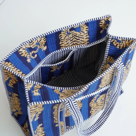 blue tote bag