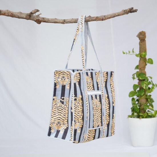 gray tote bag