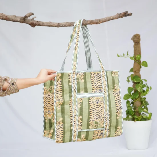 green tote bag