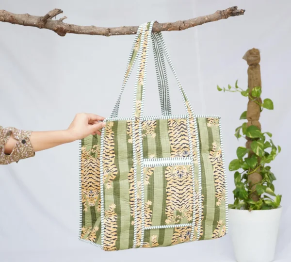green tote bag