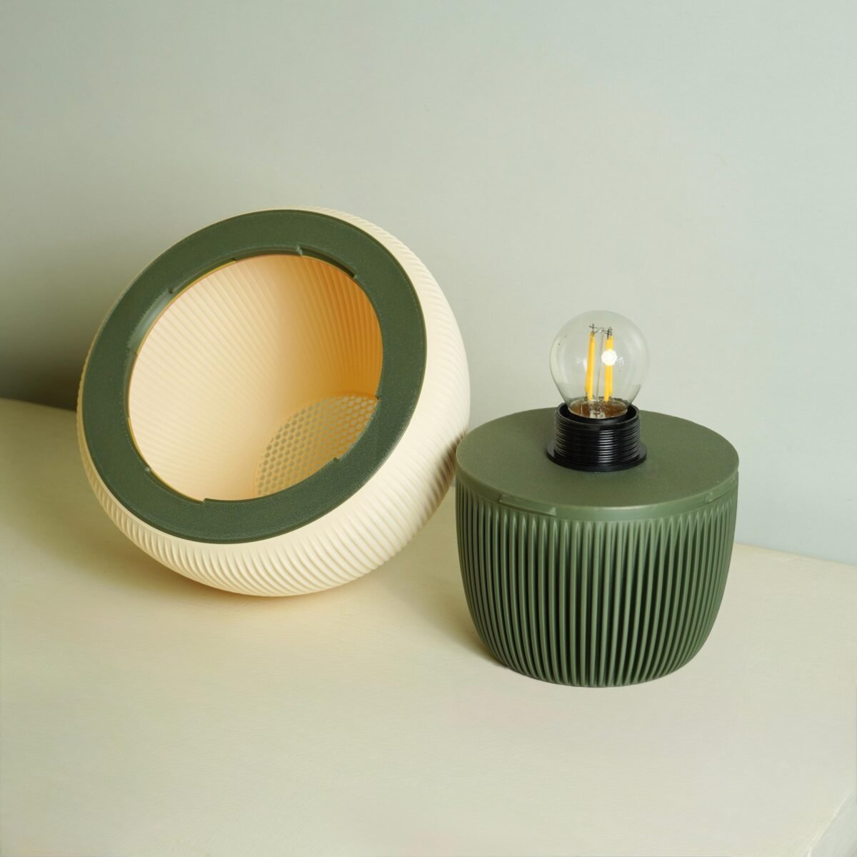 Minimalist Mushroom Table Light with Warm Glow – Modern Bedside E26/E27 Bulb Holder